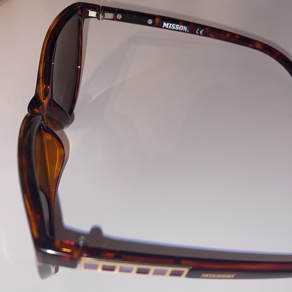 AUTHENTIC MISSONI SUNGLASSES - Picture 7 of 9